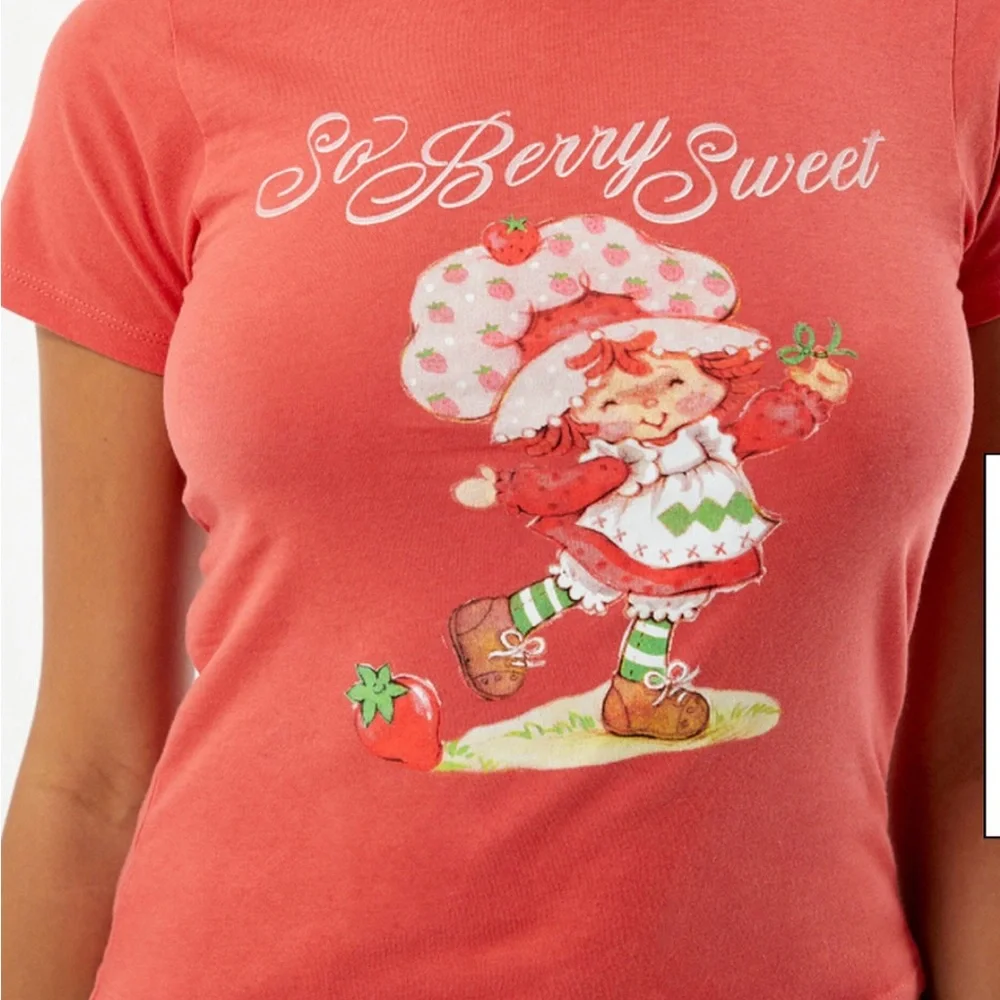 Strawberry Shortcake Berry Sweet
T-Shirt NWT - Picture 2 of 9